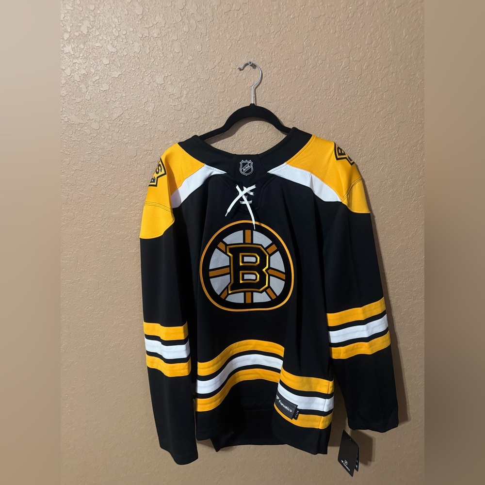 Boston Bruins Fanatics Breakaway Home Jersey (sz. L)
